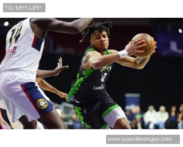 夏季联赛森林狼表现出色香农米勒联手助队击败活塞取得胜利 夏季联赛森林狼表现出色香农米勒联手助队击败活塞取得胜利