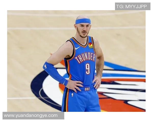 亚历山大突破分球 卡鲁索三分飙进 亚历山大突破分球 卡鲁索三分飙进