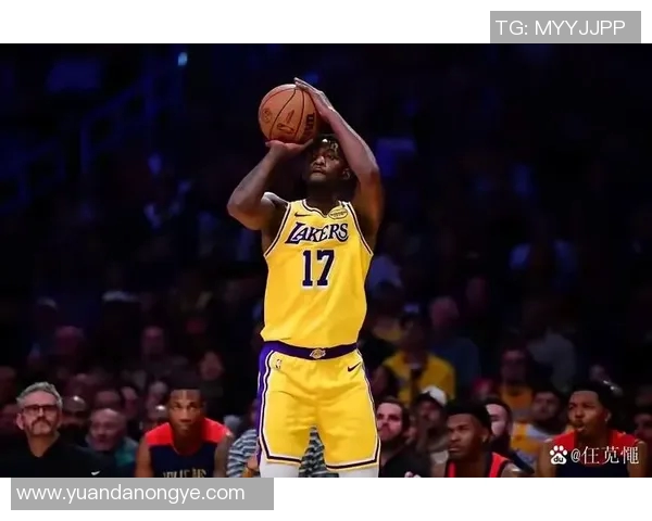 湖人队抢断反击 文森特底角三分命中 湖人队抢断反击 文森特底角三分命中