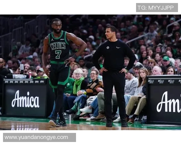 绿军90投42中！马祖拉：不管空位还是上篮我们都没能命中